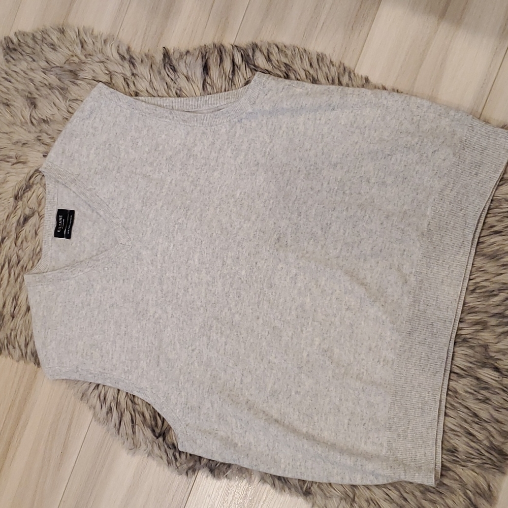 🌟 Kiltane 100% Cashmere v-neck sweater vest